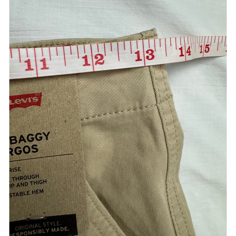 Levis 94 Baggy Cargo Pants Womens 26x30 Tan Khaki Mid Rise NWT - Picture 11 of 16